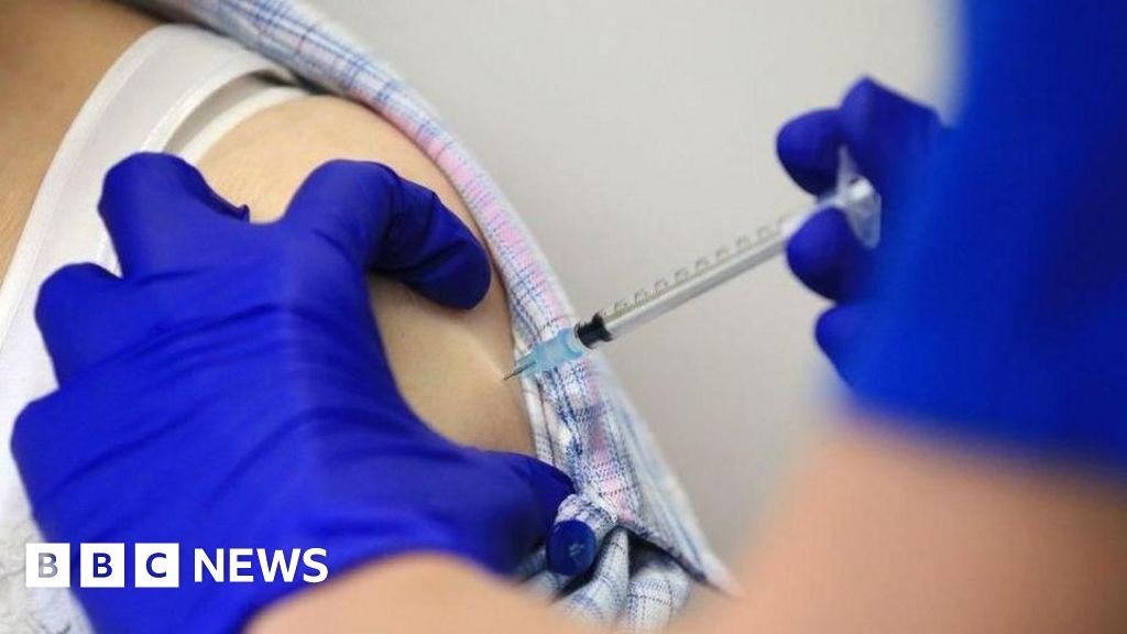 Pharmacies facing angry patients over Covid jab confusion