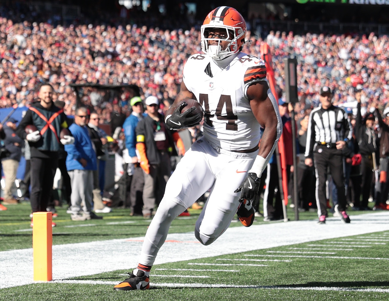 One good drive from the Browns, then nothing as Patriots lead at halftime – Terry Pluto’s Scribbles