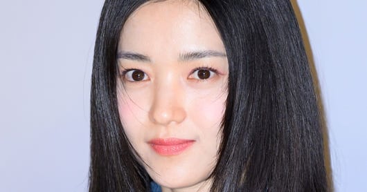 Kim Tae-ri Delighted by 'The Lady' Homage in 'No Other Choice' - 조선일보