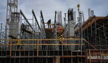 ‘Time for a housing bailout’: Metro Vancouver condo developer sounds alarm on industry in crisis - CTV News