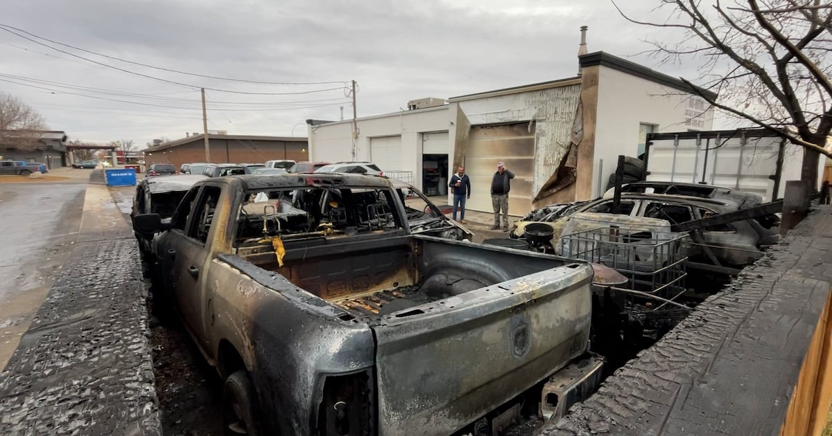 Saskatoon police lay arson charge after four vehicles burned in Idylwyld Drive lot - CTV News