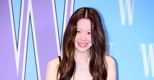 Ko Hyun-jung, 54, Stuns with Youthful Elegance - 조선일보