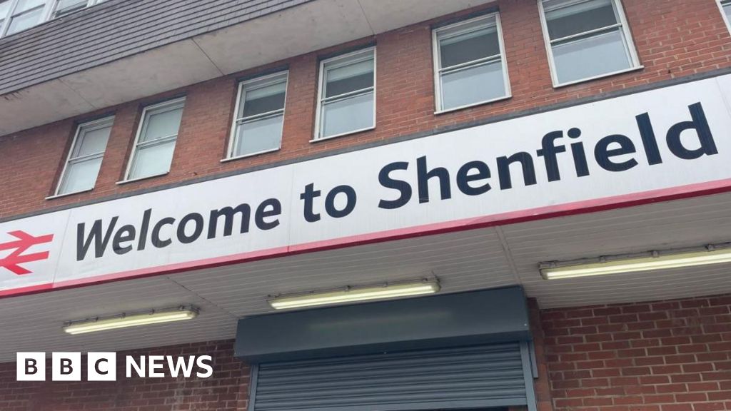 Cable stripped from rail line at Shenfield causes disruption