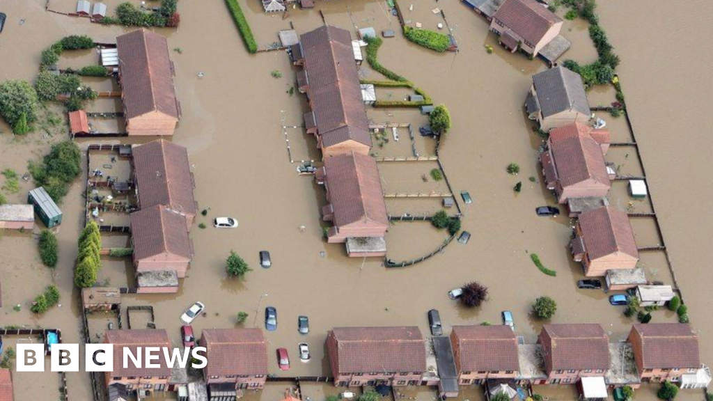 Flood resilience lab opens at University of Hull