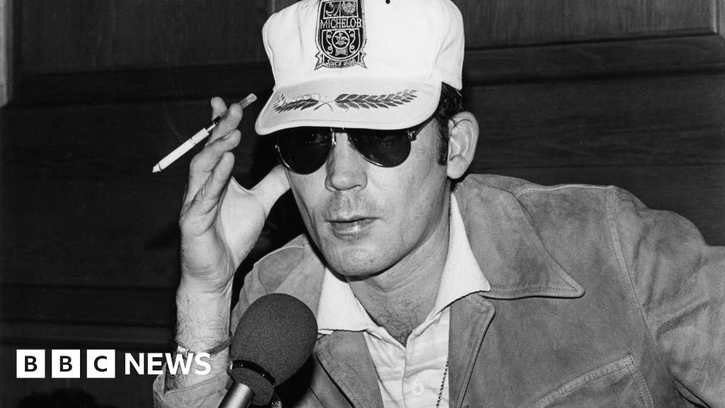 Hunter S Thompson's death to be reviewed by Colorado investigators 20 years later