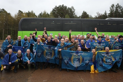 ‘Most Have Been in Captivity Since 2022’: 185 Ukrainian Soldiers Returned in Latest Prisoner Swap With Russia