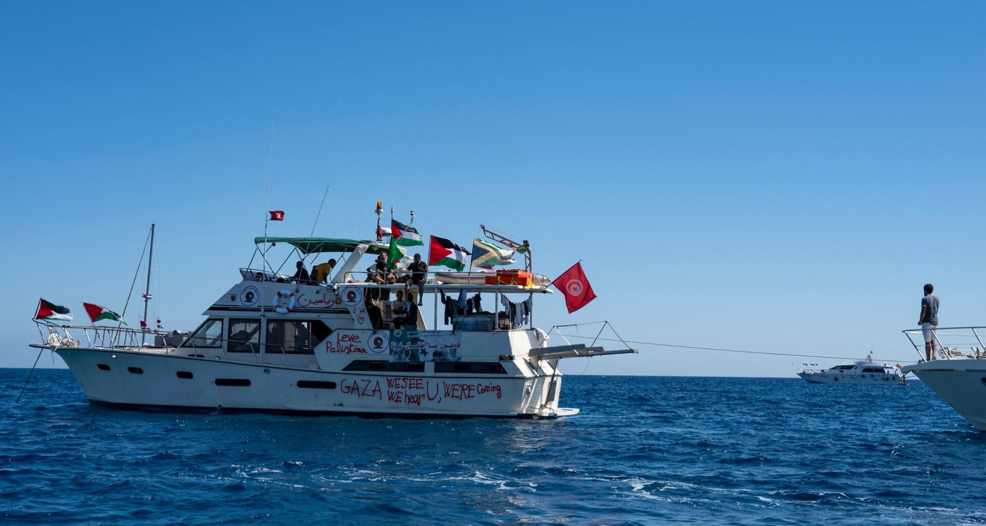 Gaza flotilla rebuffs calls to stop, as Israel readies for complex interception