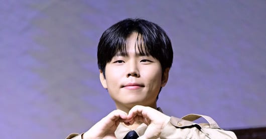 Jeong Seung-hwan Nervous Collaborating With Kim Young-ok in Music Video - 조선일보