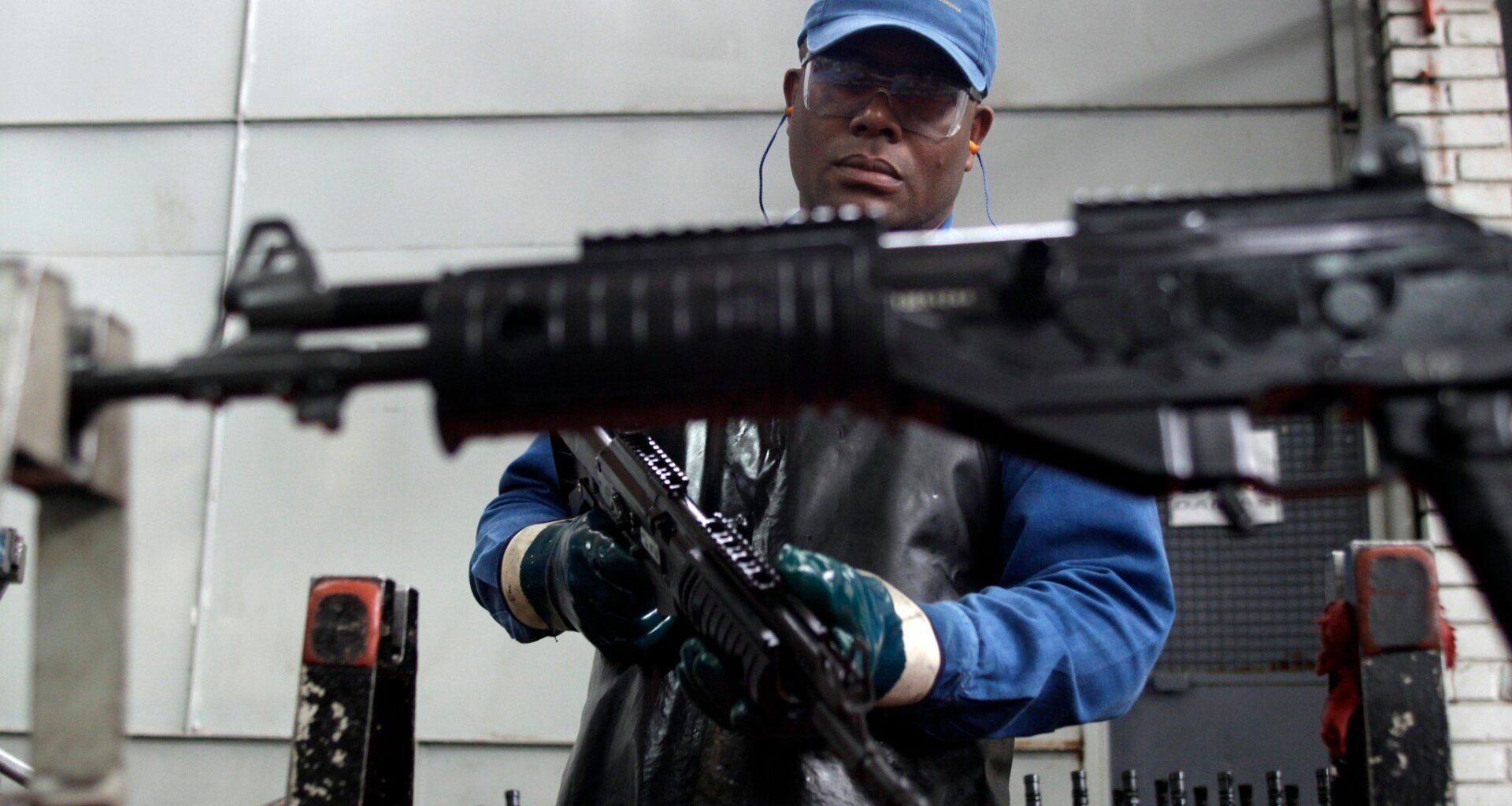 Colombia produces first rifles to replace Israeli guns after cutting ties last year