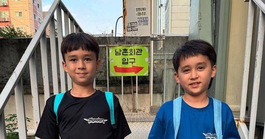 Sam Hammington Hid Sons' TV Appearances to Prevent Celebrity Disease - 조선일보