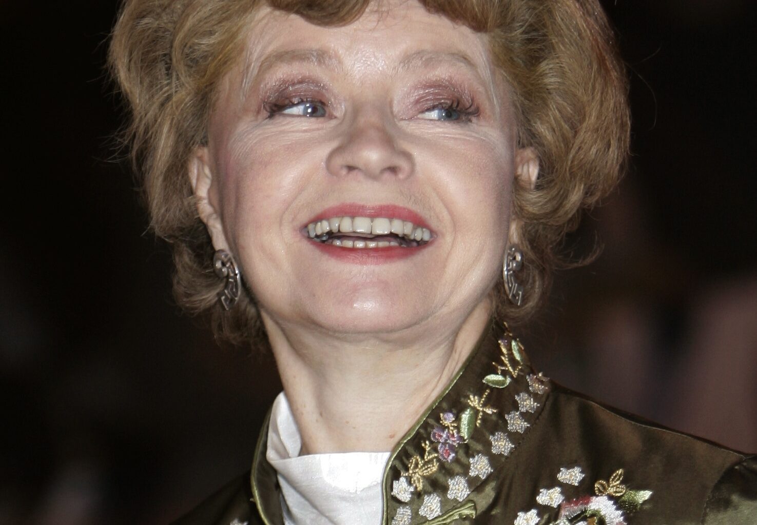 Prunella Scales, who played Sybil in British sitcom ‘Fawlty Towers,’ dies at 93