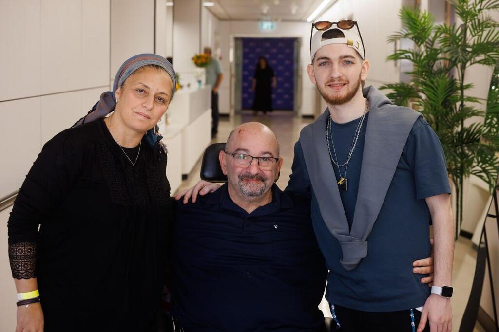 בר קופרשטיין, שורד השבי, בביה"ח תל השומר 