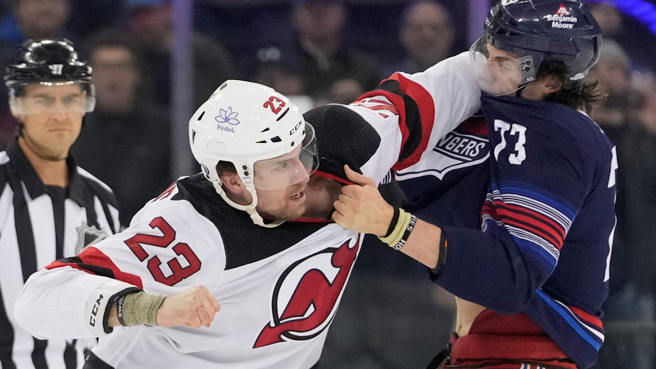 Senators acquire Kurtis MacDermid from Devils in exchange for Zack MacEwen
