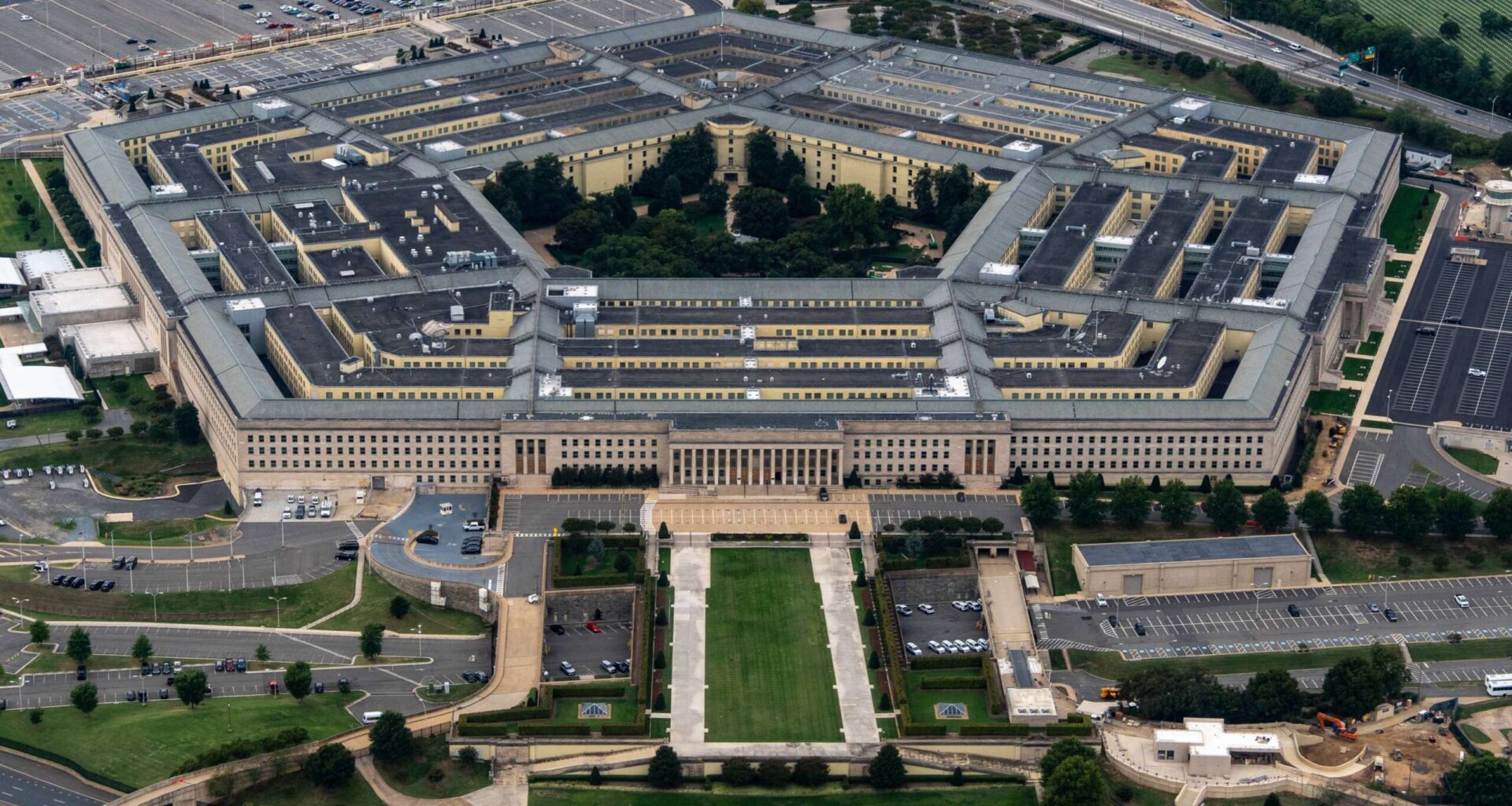 Pentagon accepts $130 million donation to help pay the military during the government shutdown
