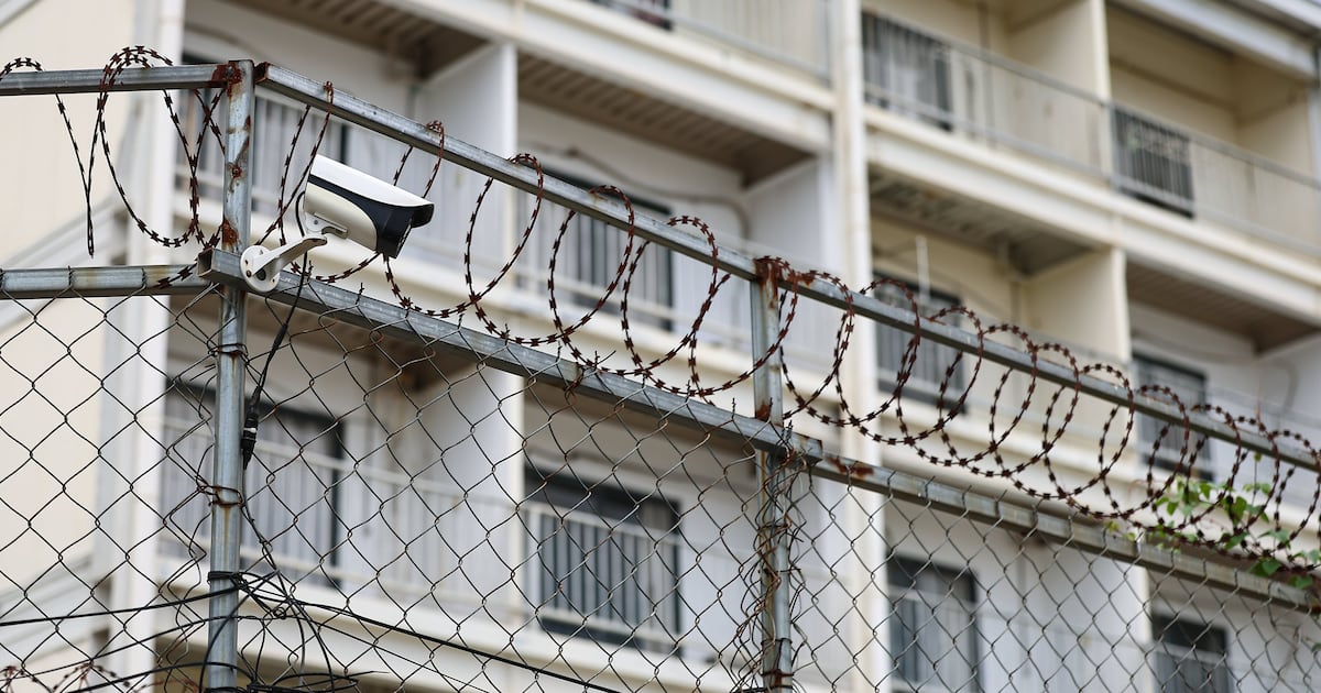 Police Block 30s Man's Cambodia Trip via Telegram - 조선일보