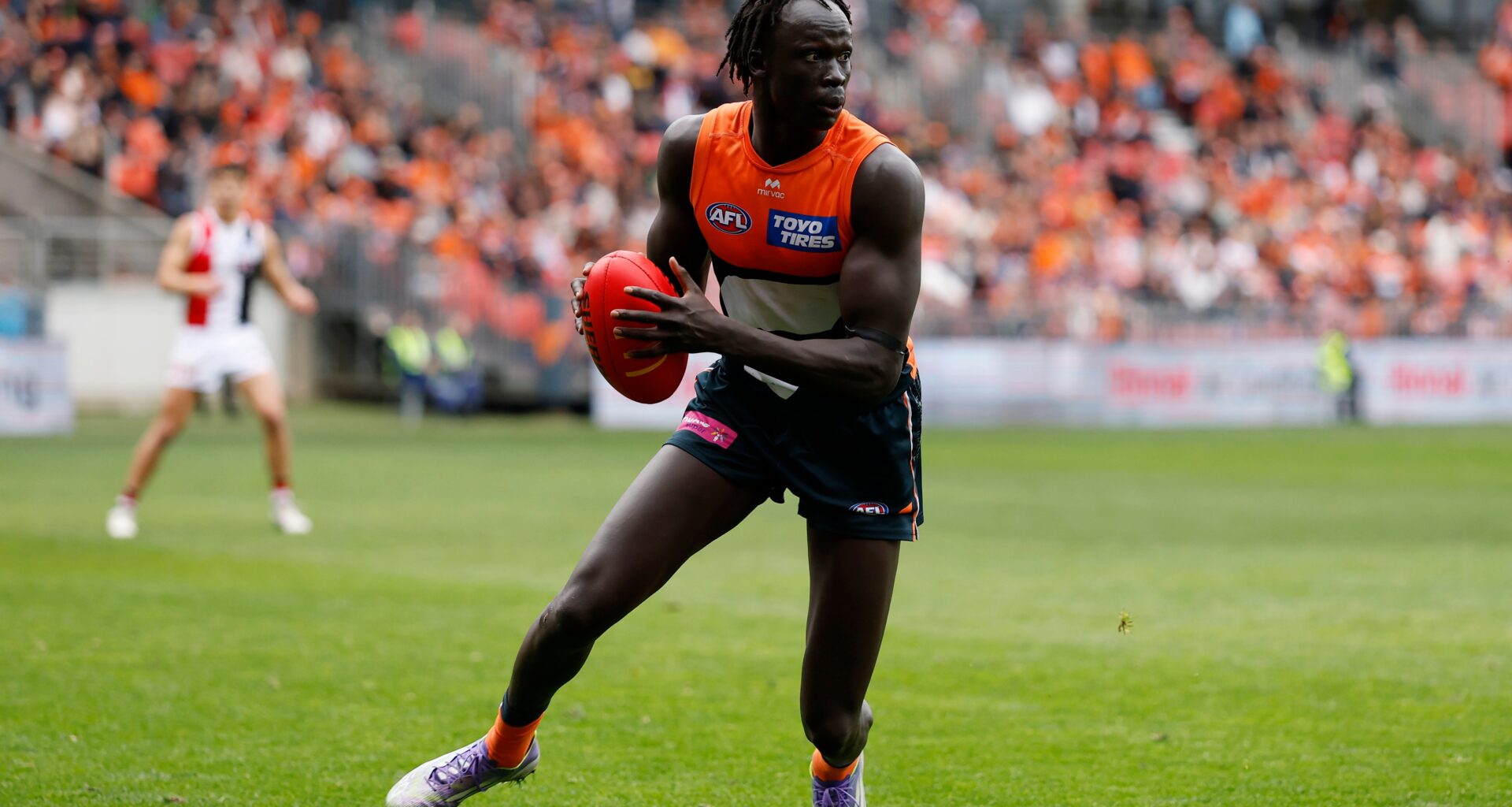 Saints pull out of chase for high-flying Giant