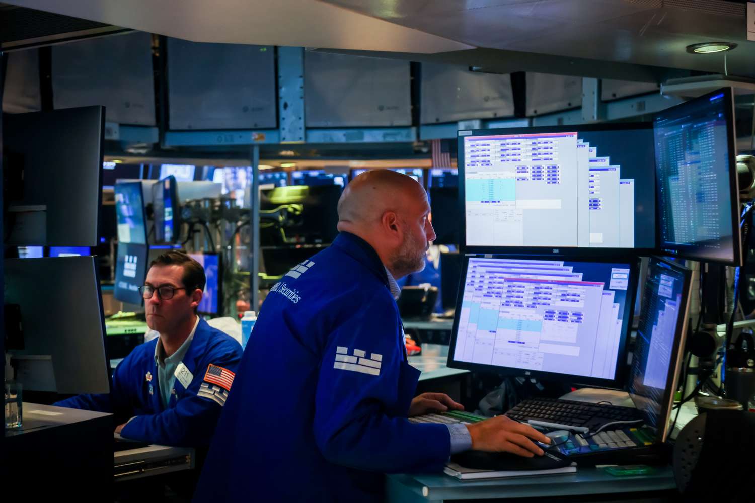 Stock Indexes Slip After S&P 500, Nasdaq Reach New Highs; Gold Hits Record $4,000