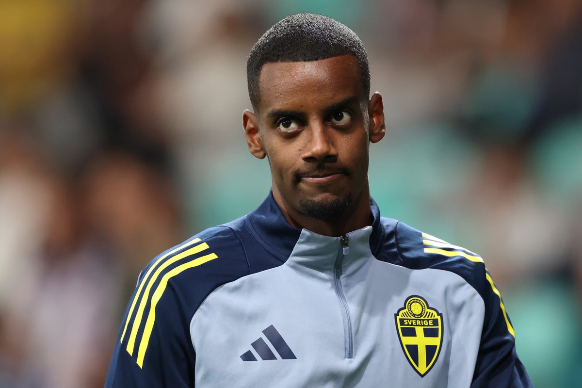 Is Alexander Isak to blame? How Sweden’s World Cup qualifying campaign turned to disaster