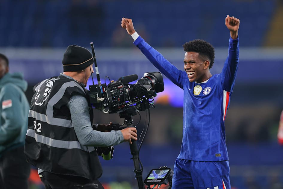 Estevao Willian on his dramatic impact against Liverpool | News | Official Site