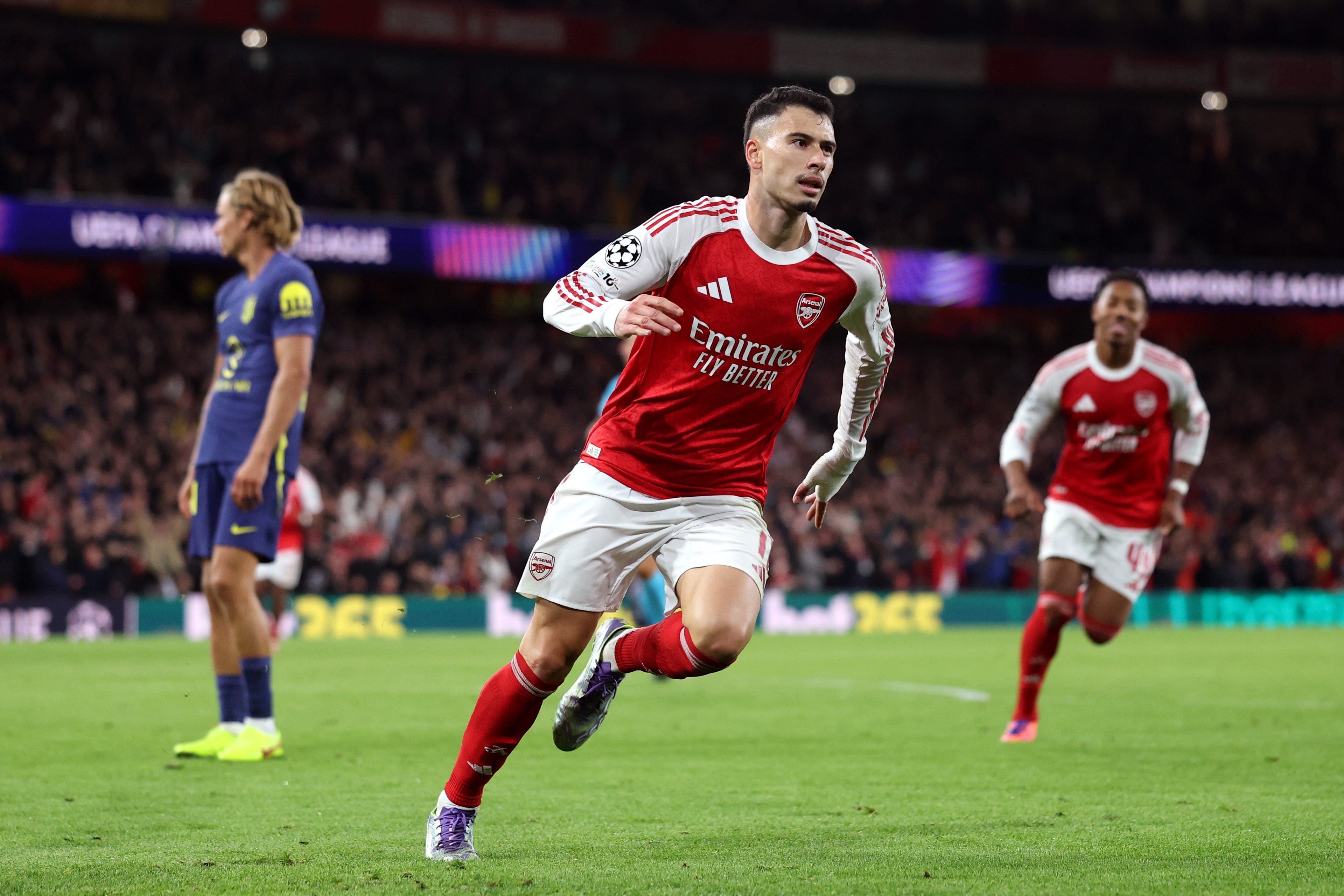 Gabriel Martinelli put the Gunners two up in an incredible 13-minute four-goal blitz