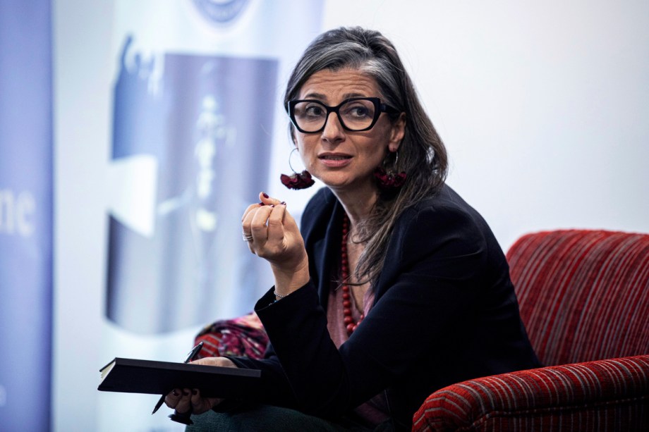 Israeli ambassador calls UN’s Francesca Albanese a witch after her report on Gaza, she replies mockingly – Middle East Monitor