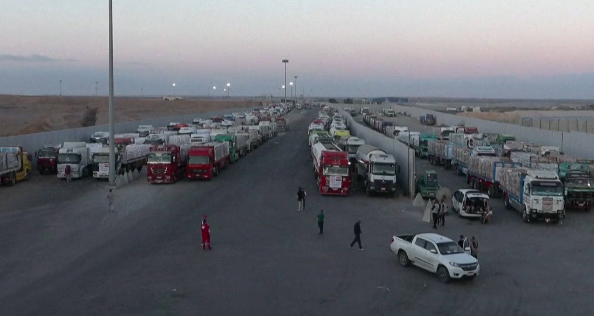 Israel Delays Reopening Gaza Border Crossing, Continues Deadly Attacks Despite Ceasefire