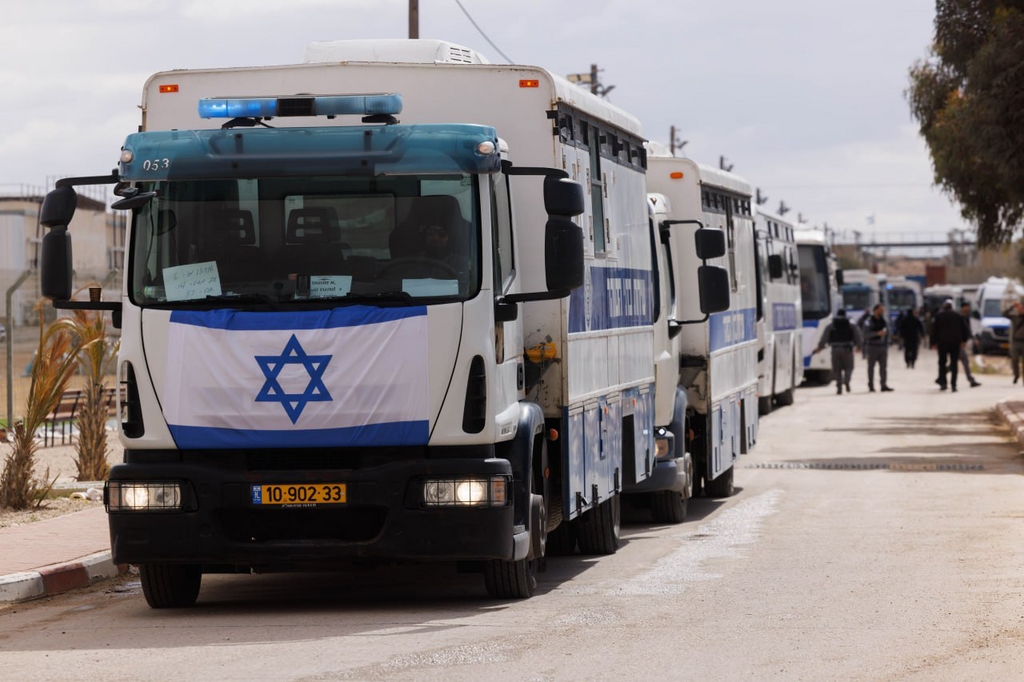 *לשימוש הכתבה בלבד* שחרור האסירים הפלסטינים בכלא קציעות