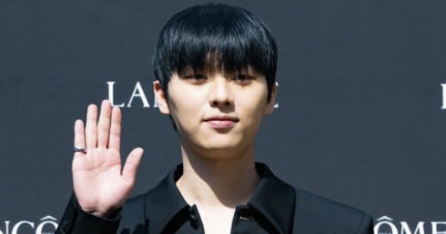 Choi Hyun-wook Apologizes After Risky Ceremonial Pitch Sparks Criticism - 조선일보