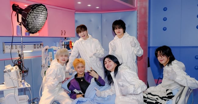 Xdinary Heroes Channel 1980s Hard Rock in Kitschy 'ICU' Music Video - 조선일보