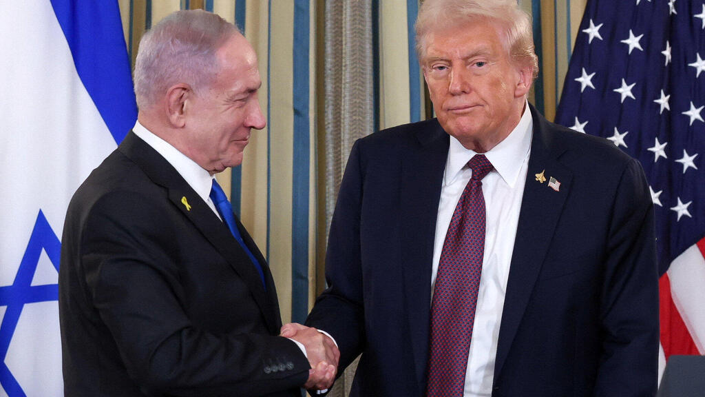 דונלד טראמפ ובנימין נתניהו בפגישתם בבית הלבן