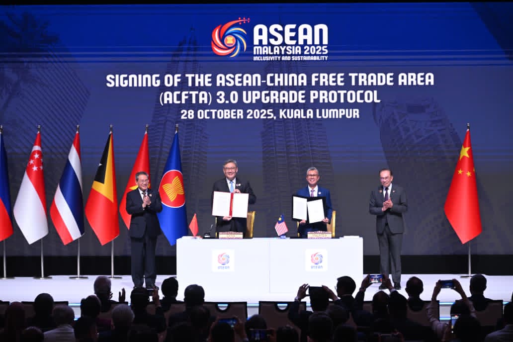 Secretary-General of ASEAN attends the Signing of the ASEAN-China Free Trade Area (ACFTA) 3.0 Upgrade Protocol