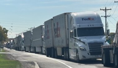 Canada-bound commercial trucks face long lines at border crossings due to processing delays - CTV News