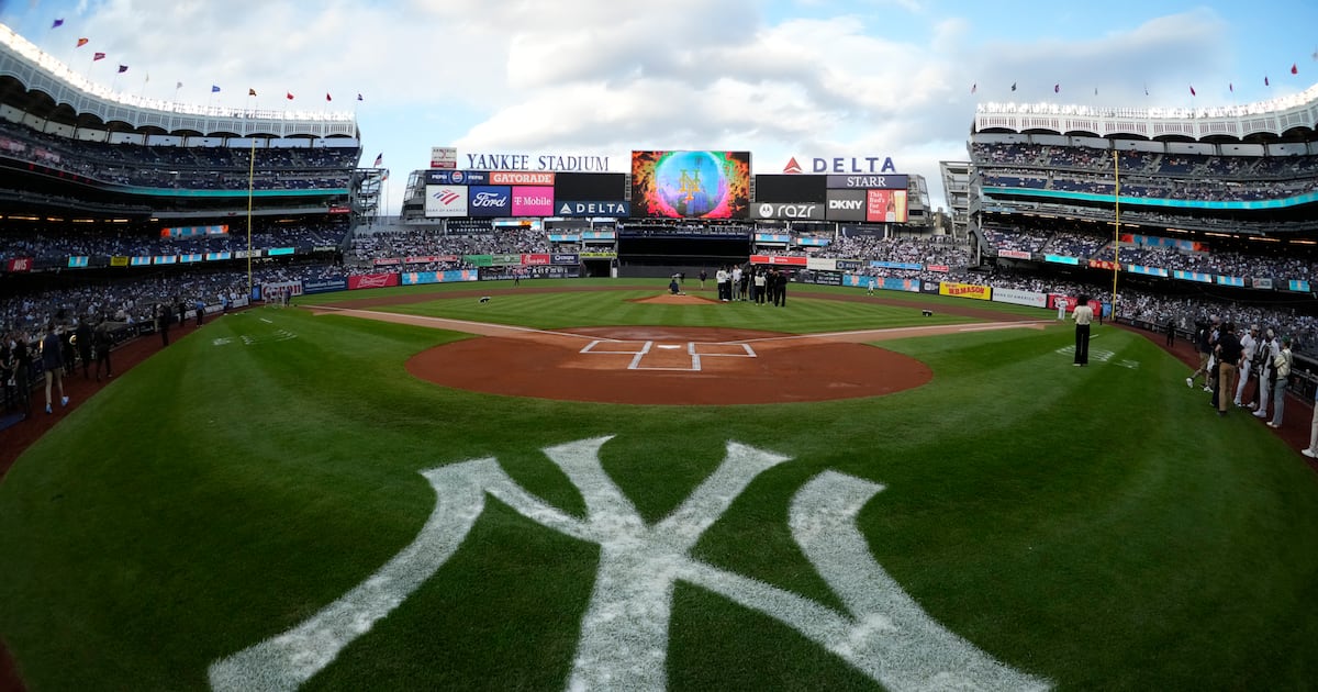 Canadians restricted from buying Blue Jays playoff tickets at Yankee Stadium