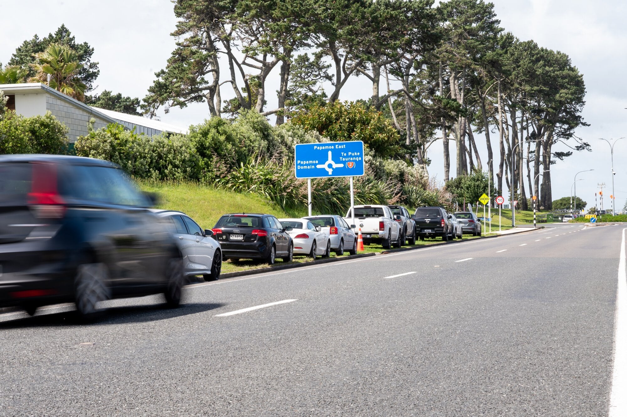 Residents want Pāpāmoa Beach Rd asphalted to reduce road noise. Photo / Brydie Thompson