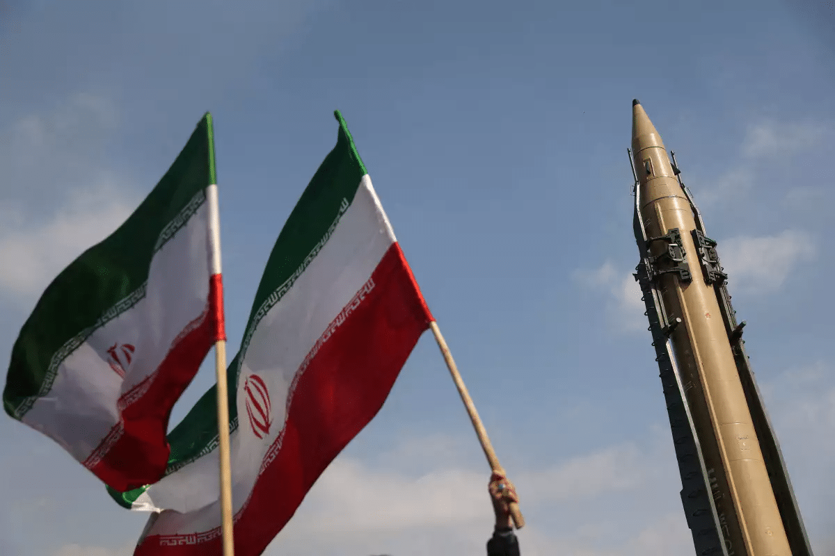 Iranian regime shows signs of weakening