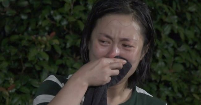 Park Na-rae Tears Over Jun Hyun-moo's Surprise Gift on 'I Live Alone' - 조선일보