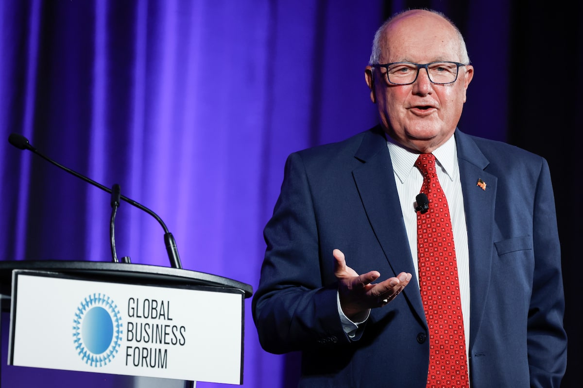 U.S. ambassador profanely scolds Ontario representative over anti-tariff ad, sources say