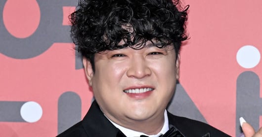 Shin Dong denies divorce rumors, custody joke - 조선일보