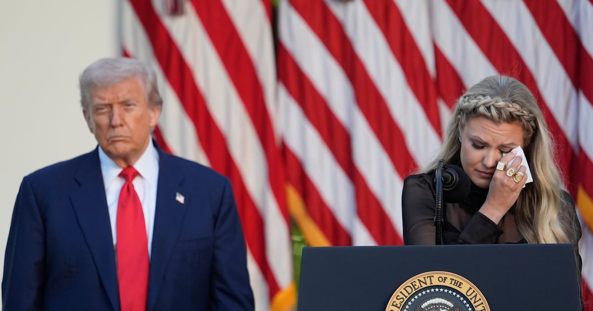 Trump posthumously awards Charlie Kirk U.S. Presidential Medal of Freedom - CTV News