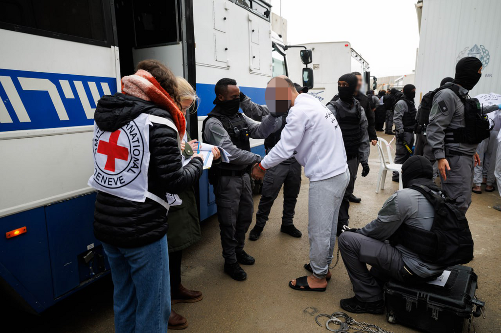 *לשימוש הכתבה בלבד* שחרור האסירים הפלסטינים בכלא קציעות