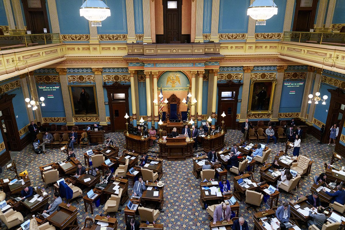 Michigan budget talks: Free school meals, $10k per student, nearly $2B for roads