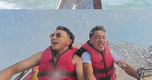 Nepalese Guests Taste Seawater for First Time on Korean Show - 조선일보