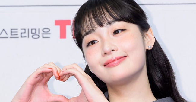 Kim Min-ha Lauds Chemistry with Lee Jun-ho in 'Typhoon Company' - 조선일보