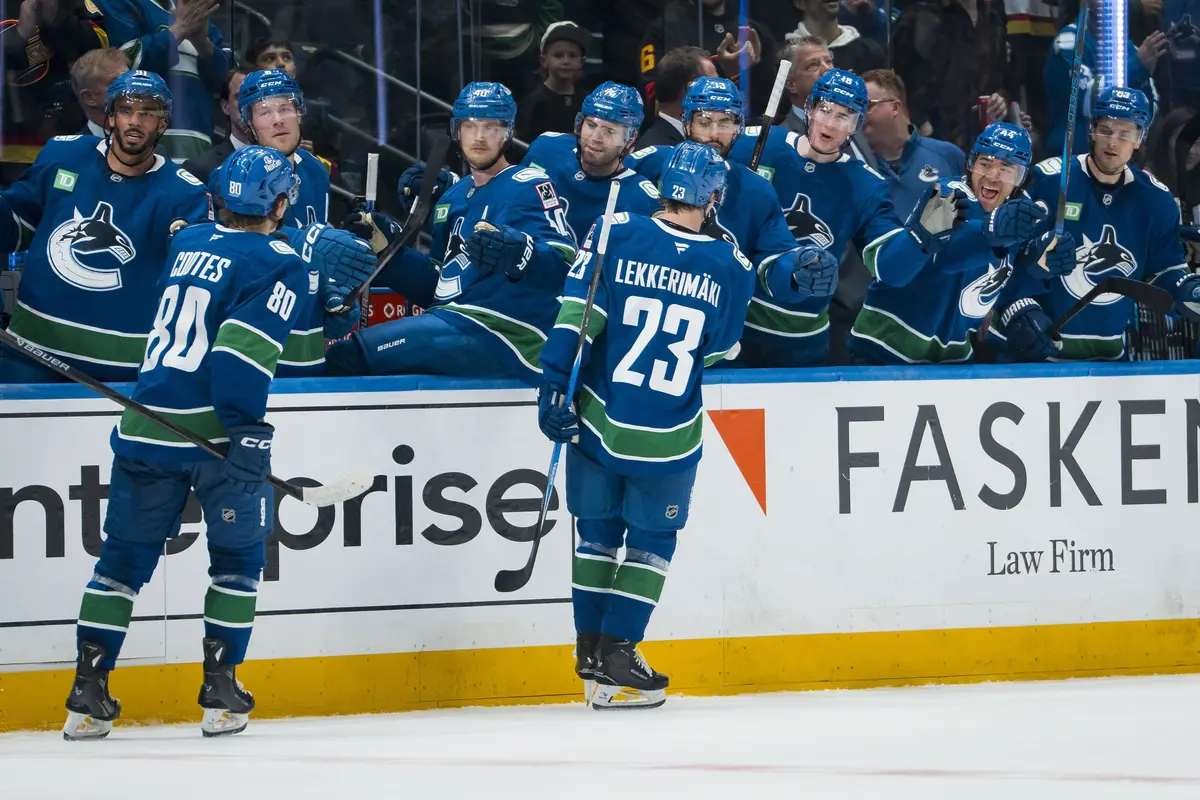 Instant Reaction: Lekkerimäki scores twice to help Canucks defeat Oilers 3-2 in overtime - Canucks Army
