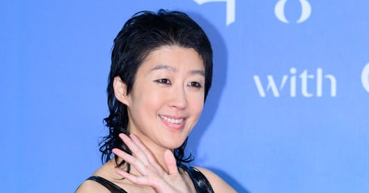 Hong Jin-kyung Reveals Loneliness in First Public Update Since Divorce - 조선일보