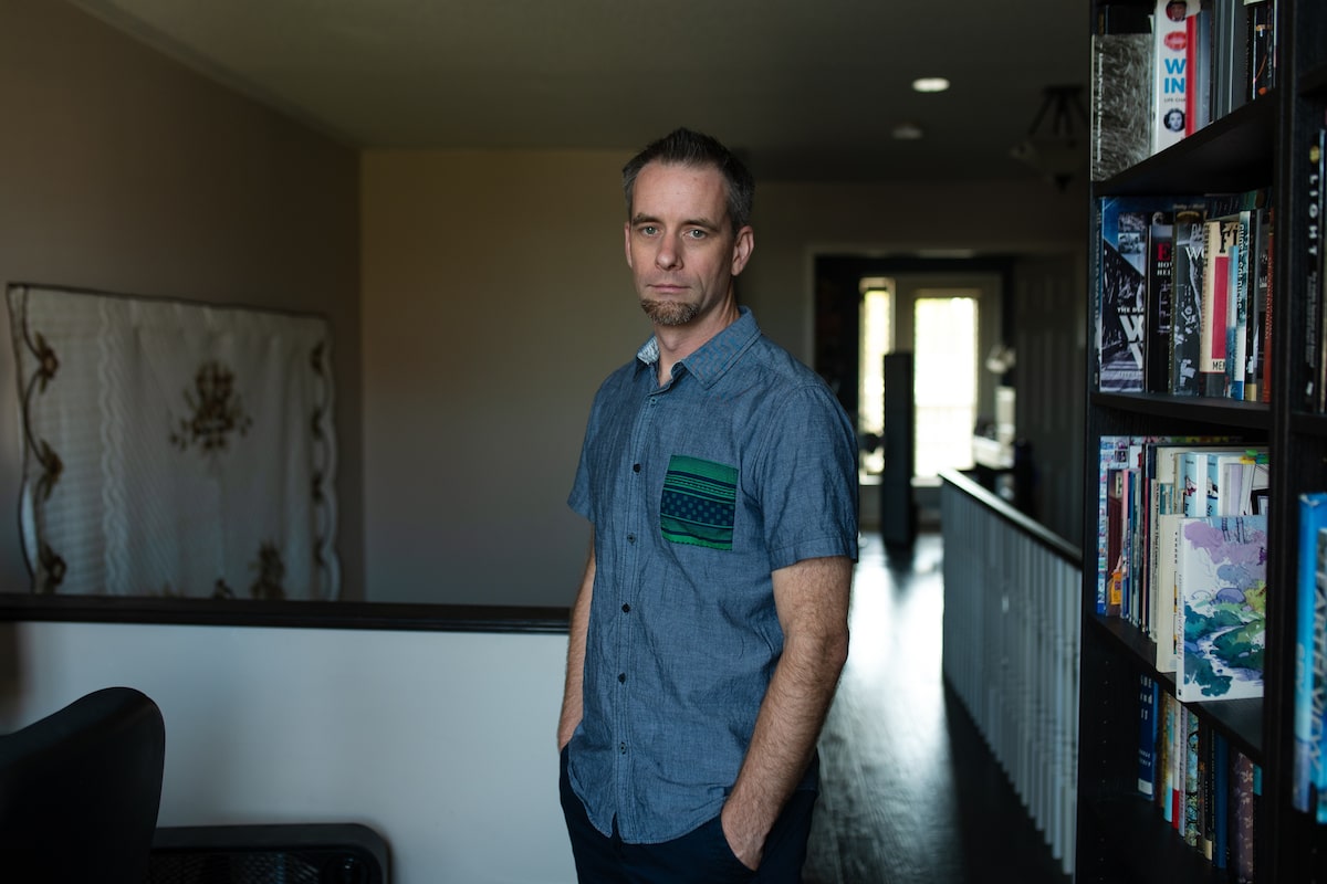 For parents holding off on giving their kids a smartphone, the peer pressure is real