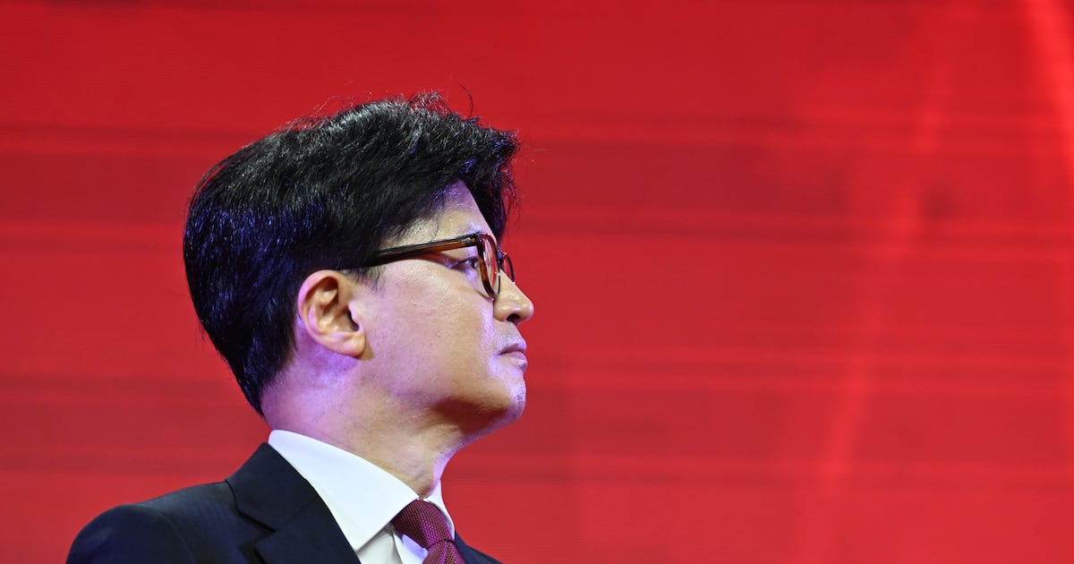 Court Summons for Former People Power Party Rep. Han Again Undelivered Due to Closed Door - 조선일보