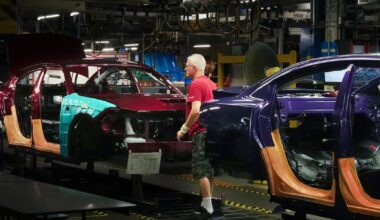 Premier Doug Ford to meet with Prime Minister Mark Carney as Trump tariffs hit Stellantis