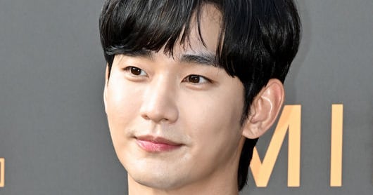 Kim Soo-hyun's Side Denies Allegations, Releases Military Diaries - 조선일보