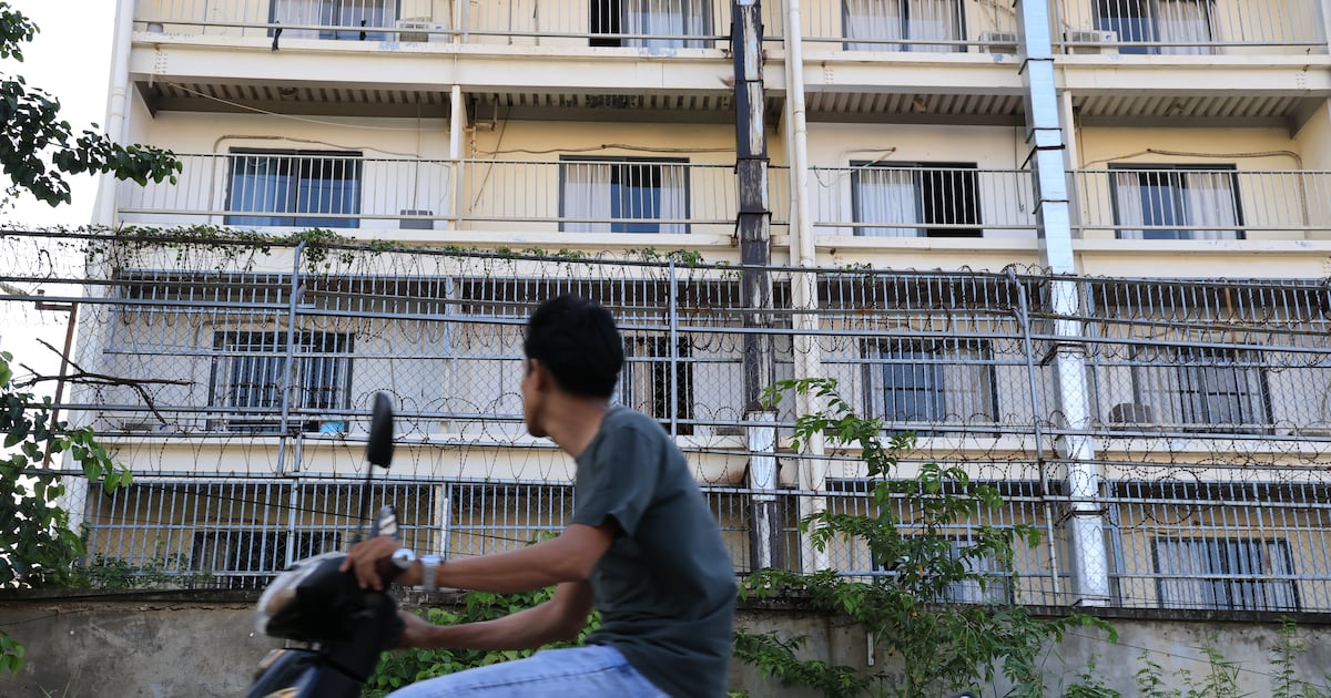 Cambodian Fake Business Offers Abduct, Torture Koreans - 조선일보